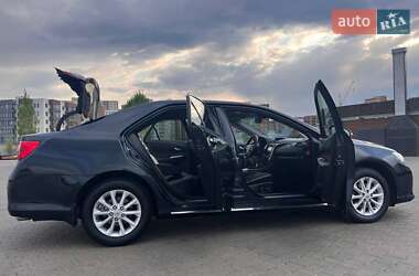 Седан Toyota Camry 2014 в 