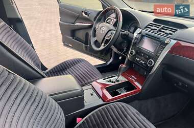 Седан Toyota Camry 2014 в 