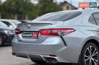 Седан Toyota Camry 2018 в 