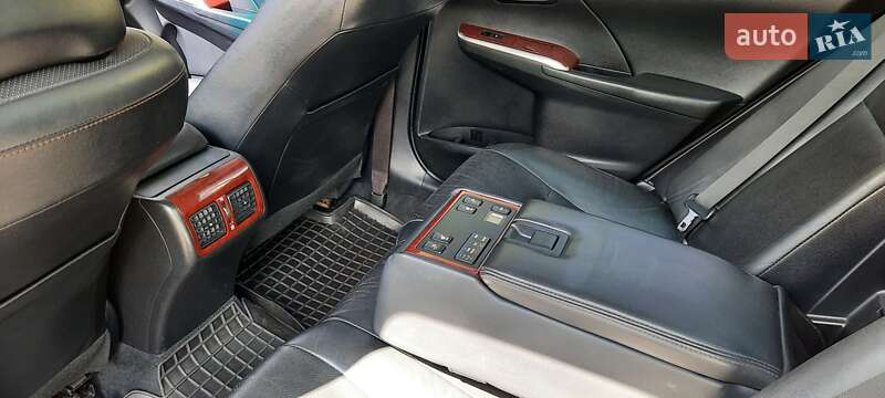 Седан Toyota Camry 2012 в Славянске