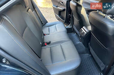 Седан Toyota Camry 2016 в 