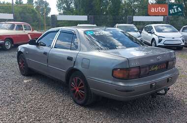 Седан Toyota Camry 1996 в 
