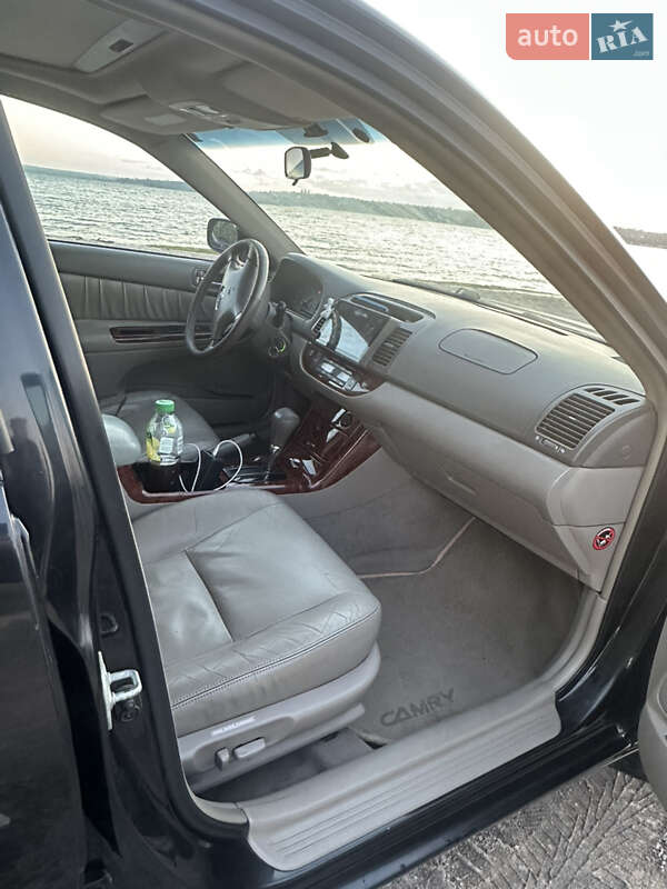 Седан Toyota Camry 2005 в Николаеве