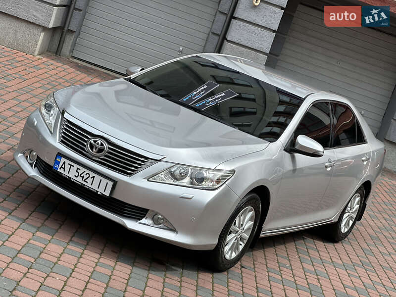 Toyota Camry 2011