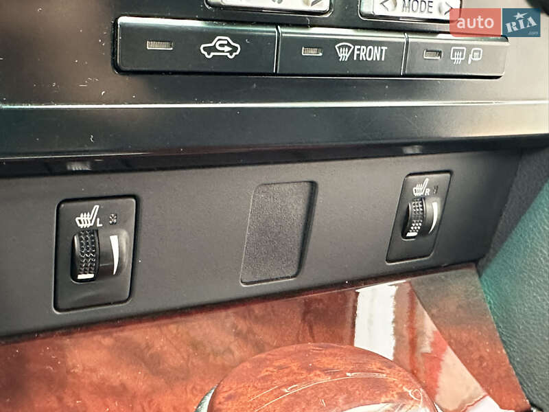 Седан Toyota Camry 2011 в Івано-Франківську