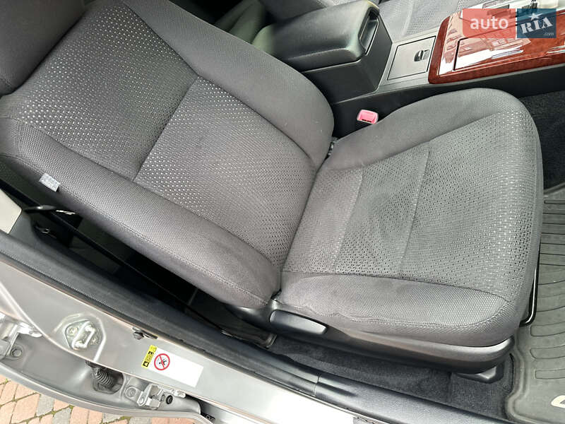 Седан Toyota Camry 2011 в Івано-Франківську