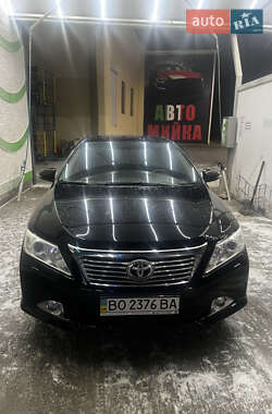 Седан Toyota Camry 2012 в Скалаті