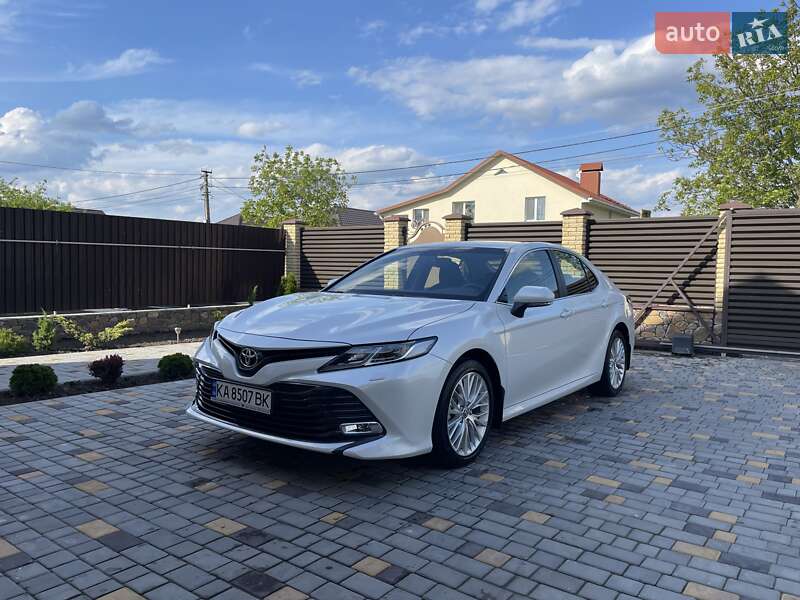 Toyota Camry 2020