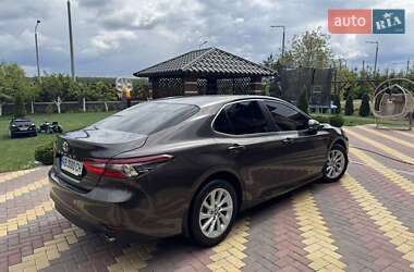 Седан Toyota Camry 2021 в 