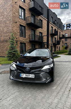 Седан Toyota Camry 2020 в 