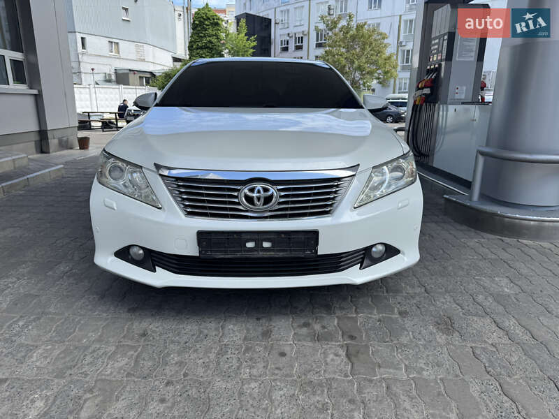 Toyota Camry 2012