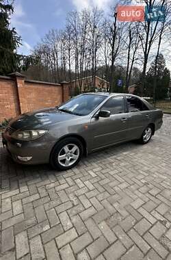 Седан Toyota Camry 2005 в 