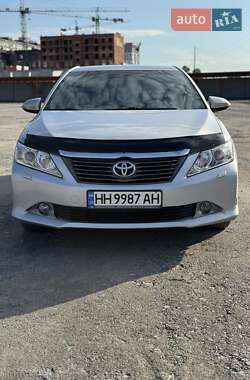 Седан Toyota Camry 2012 в 