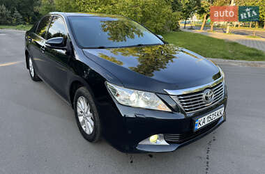 Седан Toyota Camry 2014 в Киеве