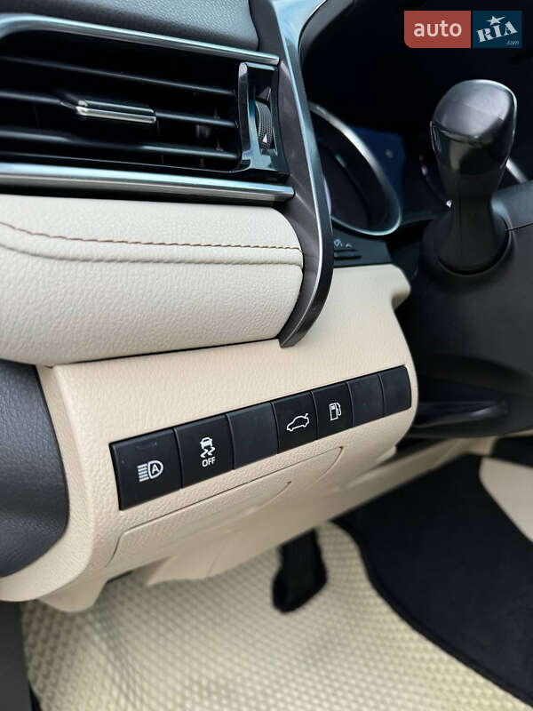 Седан Toyota Camry 2017 в Первомайську