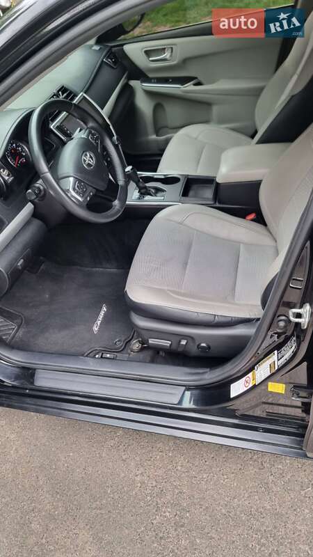 Седан Toyota Camry 2015 в Киеве