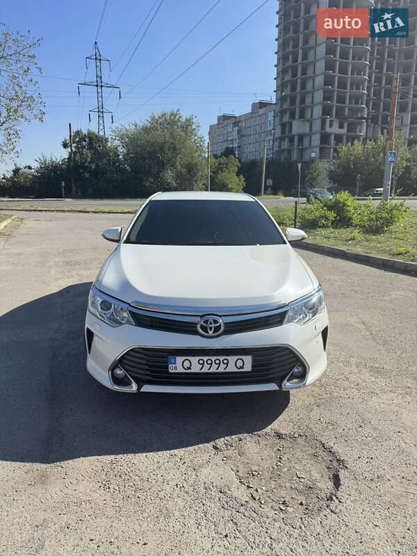 Седан Toyota Camry 2014 в Запорожье