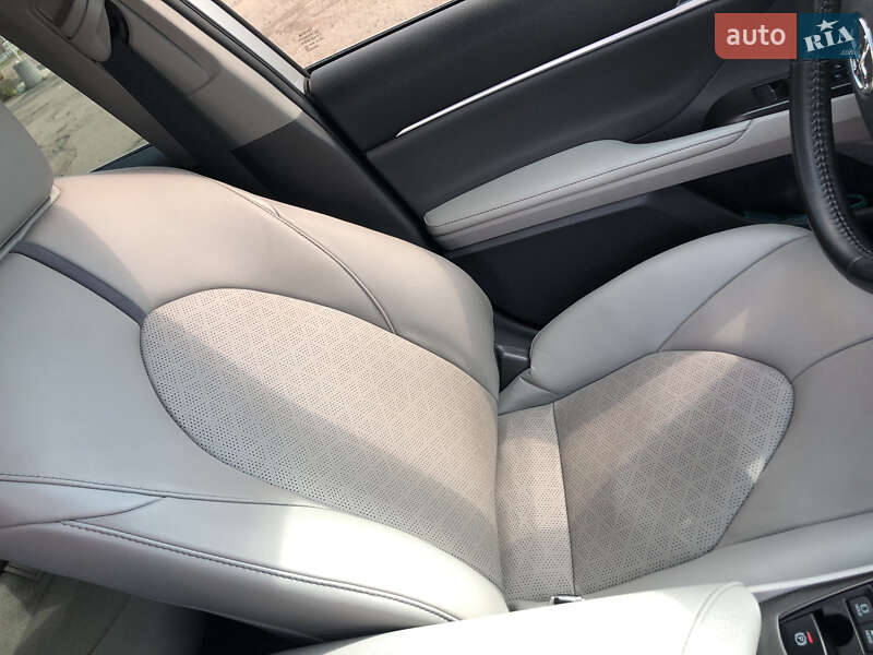 Седан Toyota Camry 2020 в Полтаві фото 15 Седан Toyota Camry 2020 в Полтаві