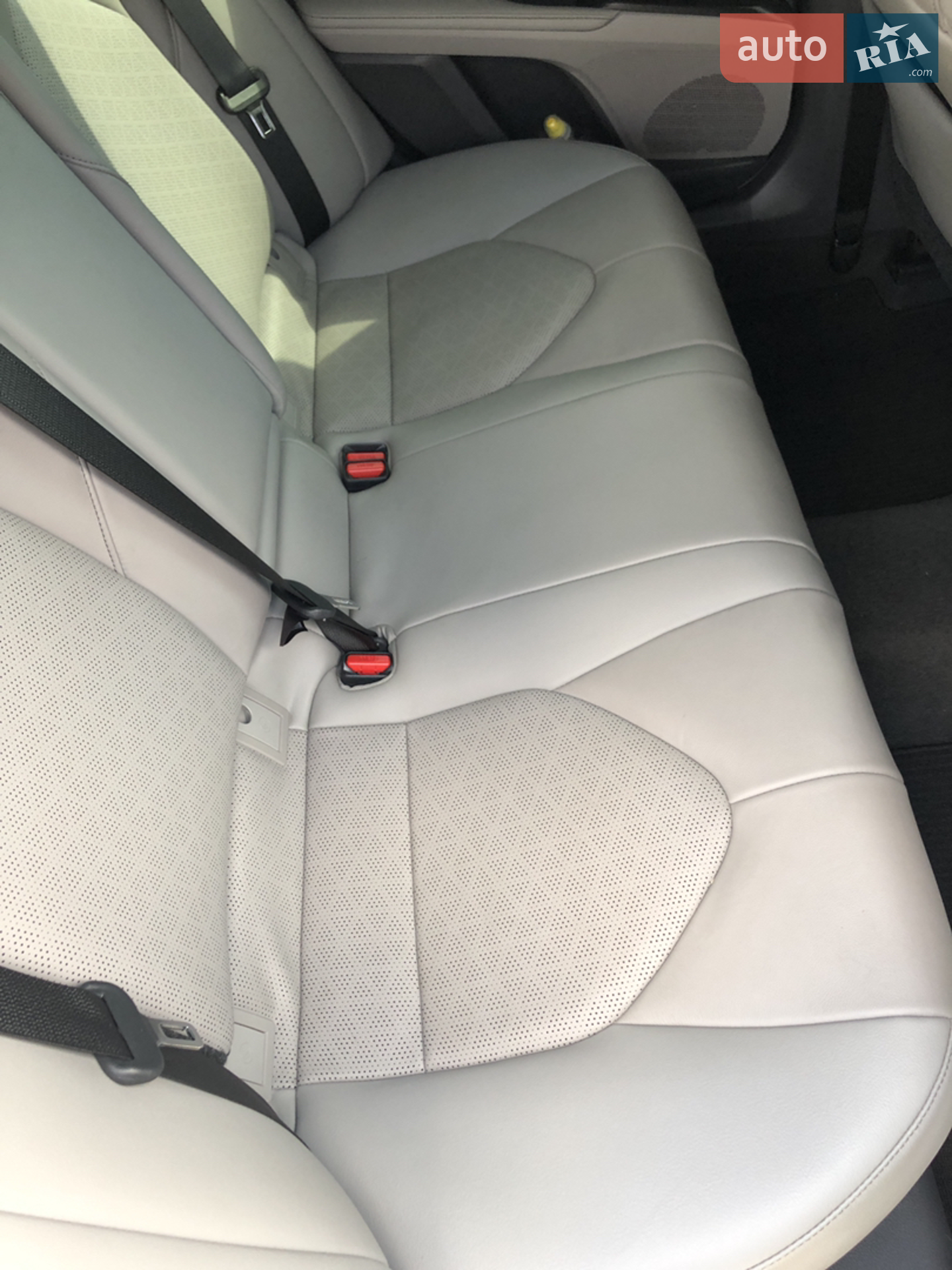 2020 Toyota Camry - мініатюра 18