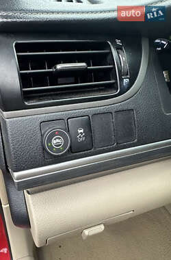 Седан Toyota Camry 2013 в 