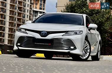 Седан Toyota Camry 2019 в Одессе