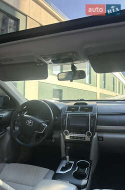 Седан Toyota Camry 2013 в 