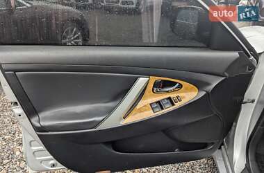 Седан Toyota Camry 2007 в 