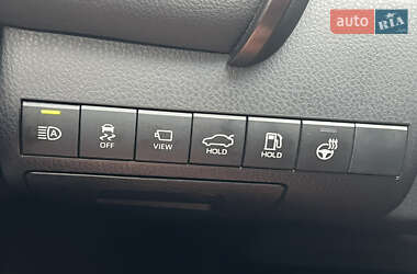 Седан Toyota Camry 2023 в 
