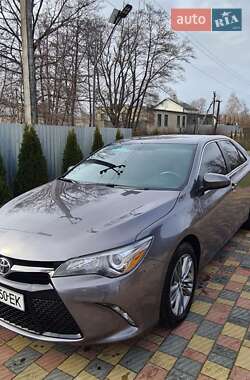 Седан Toyota Camry 2015 в Ивано-Франковске