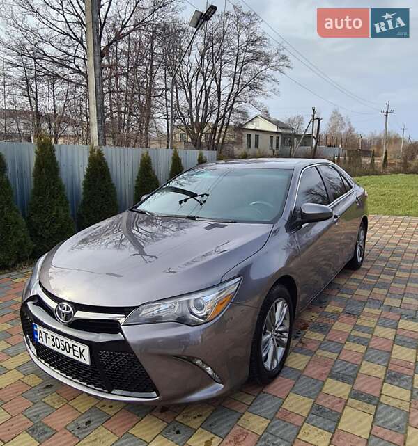 Седан Toyota Camry 2015 в 