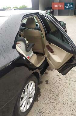 Седан Toyota Camry 2012 в 