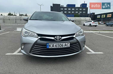 Toyota Camry 2016
