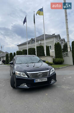 Седан Toyota Camry 2013 в 