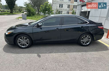 Седан Toyota Camry 2015 в Днепре