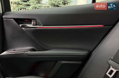Седан Toyota Camry 2024 в 