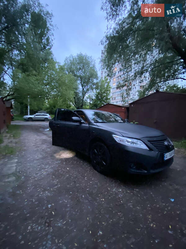 Седан Toyota Camry 2006 в Києві