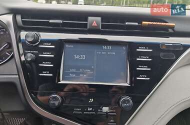 Седан Toyota Camry 2018 в 