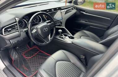 Седан Toyota Camry 2017 в 