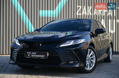 Седан Toyota Camry 2021 в Мукачево