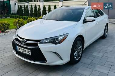 Седан Toyota Camry 2017 в Харькове