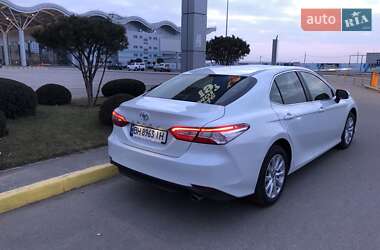 Седан Toyota Camry 2018 в Одессе