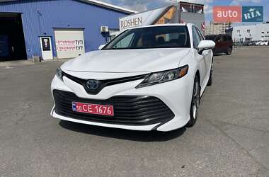 Седан Toyota Camry 2019 в 