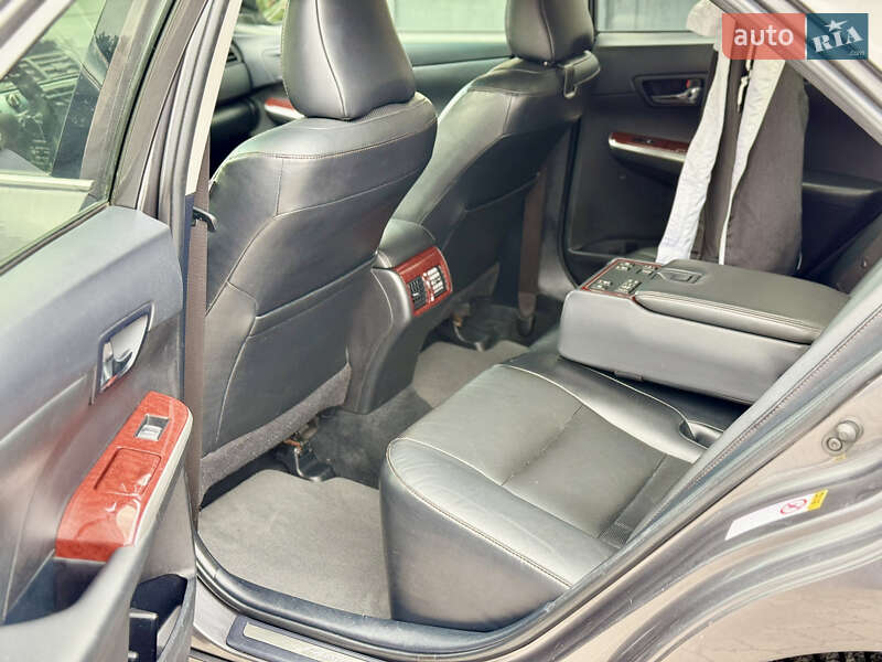 Седан Toyota Camry 2012 в Львові
