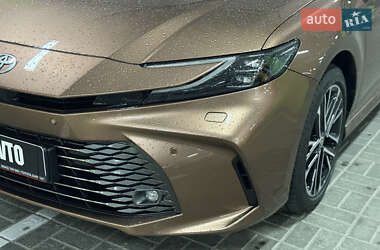 Седан Toyota Camry 2024 в 