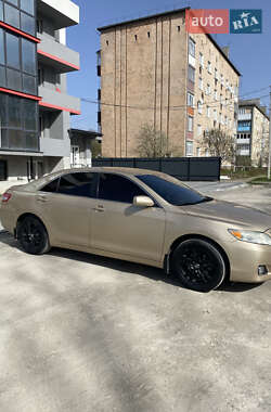 Седан Toyota Camry 2010 в 