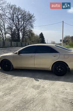 Седан Toyota Camry 2010 в 