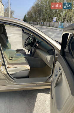 Седан Toyota Camry 2010 в 