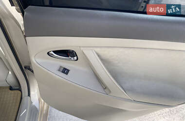 Седан Toyota Camry 2010 в 