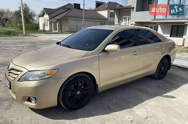 Седан Toyota Camry 2010 в 
