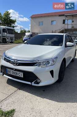Седан Toyota Camry 2017 в Николаеве